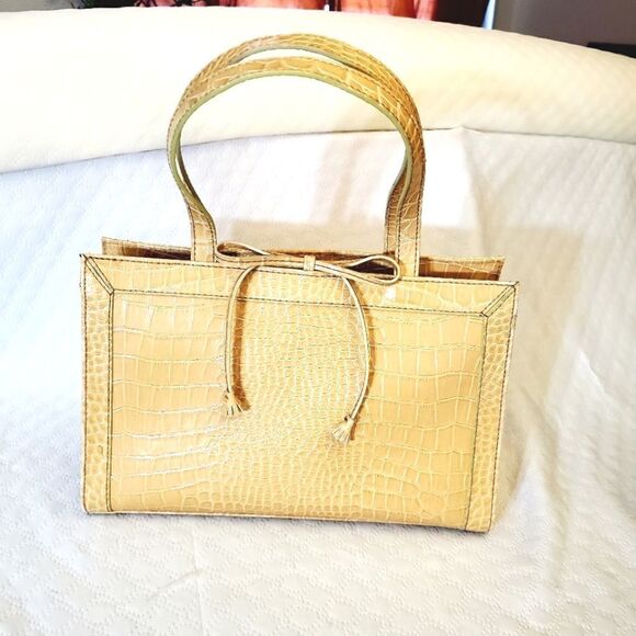 Liz Claiborne Animal Print Hand Bag - Picture 2 of 16